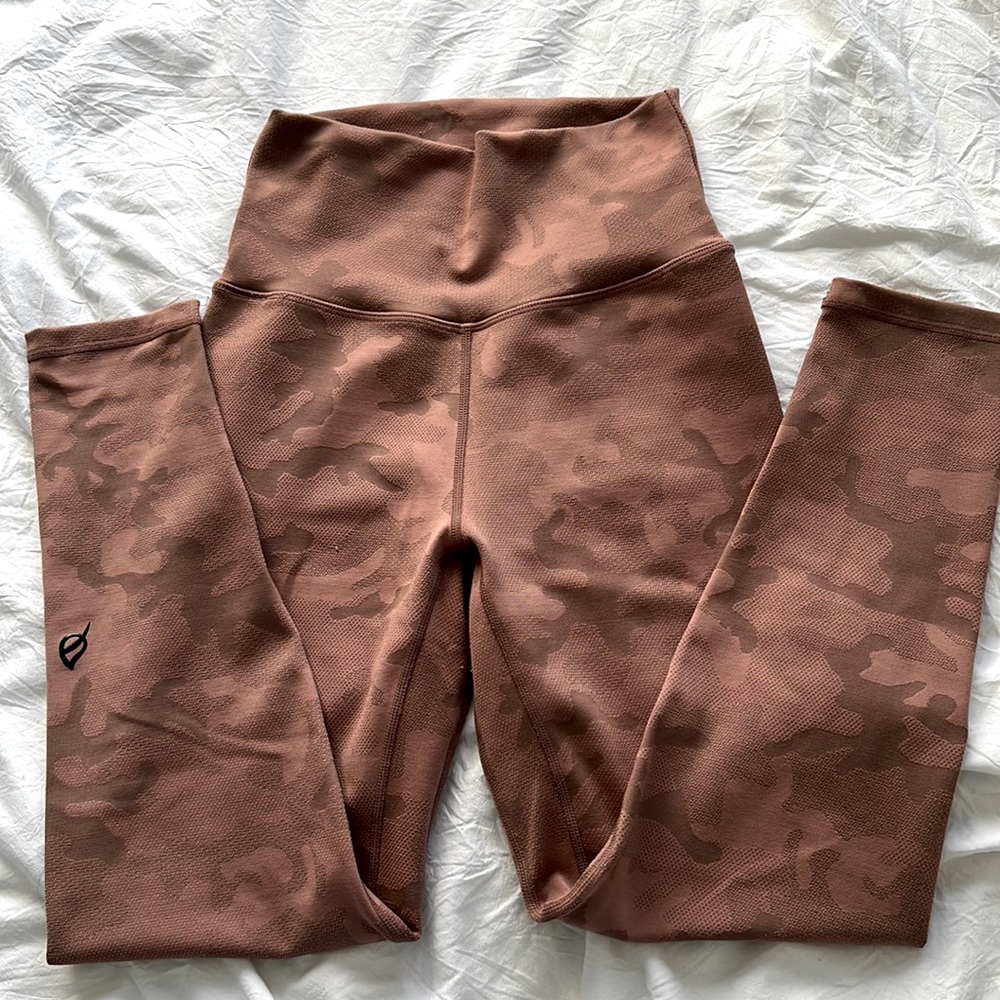 P’tula Stealth Leggings | Medium
